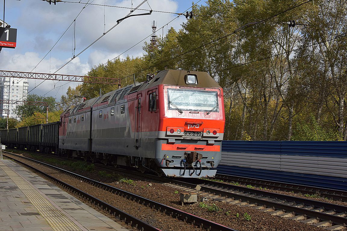 В Свердловской области поезд протаранил легковушку - «Уральский рабочий»